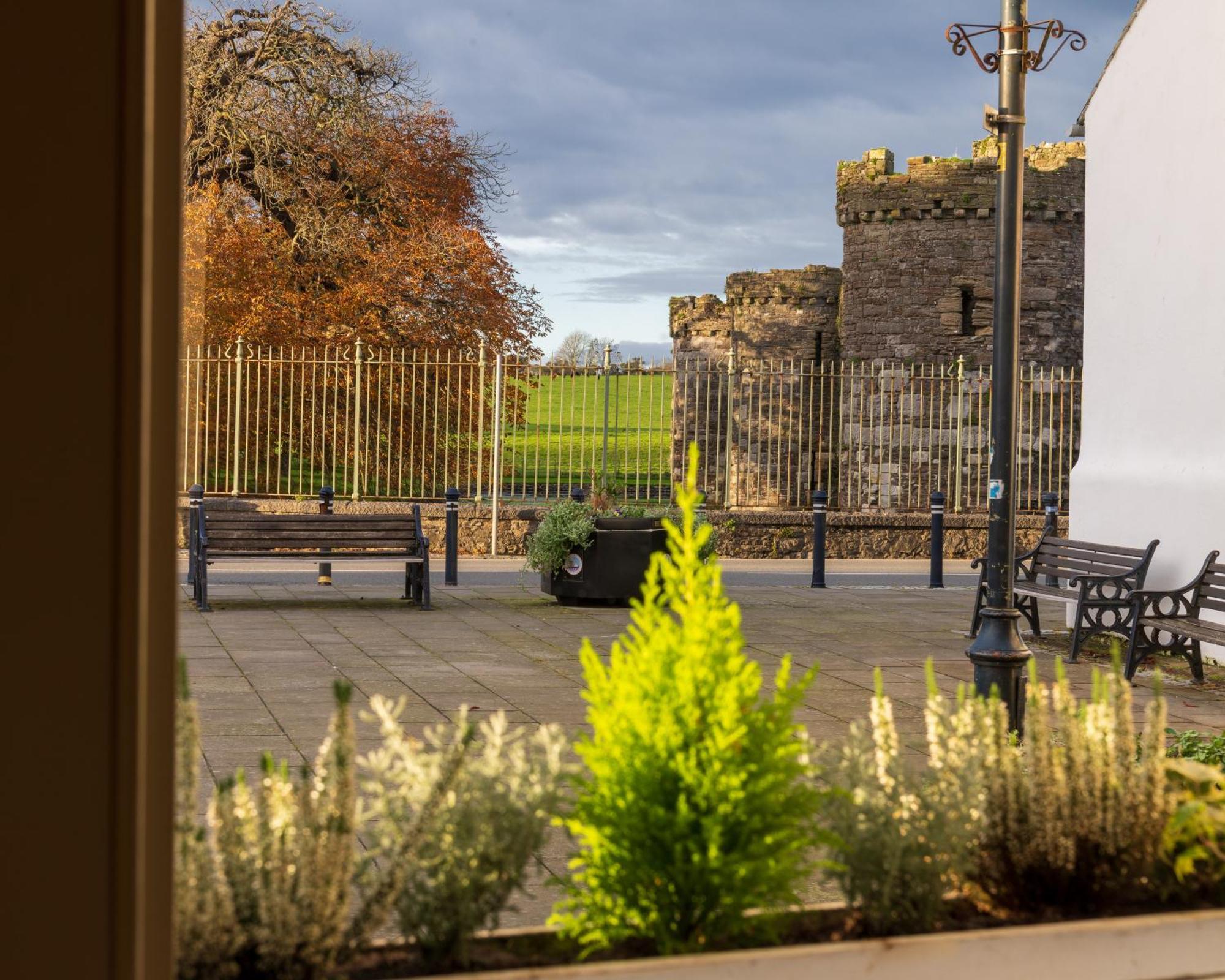 Hotel Castle Court Beaumaris Esterno foto