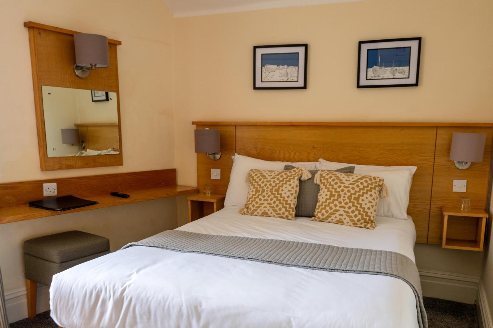 Hotel Castle Court Beaumaris Esterno foto