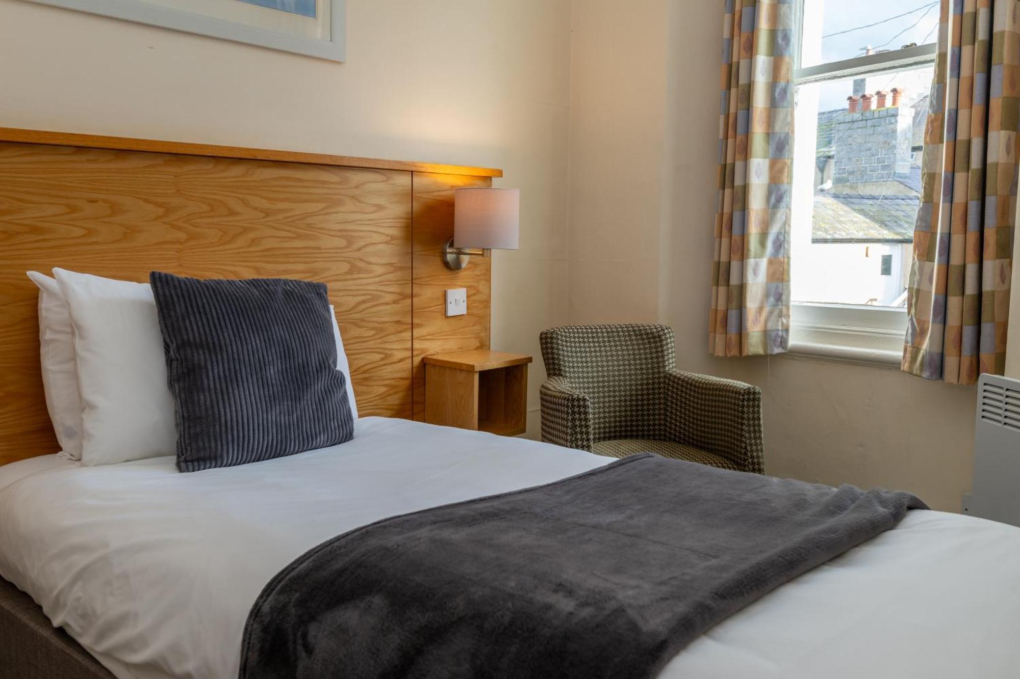Hotel Castle Court Beaumaris Esterno foto