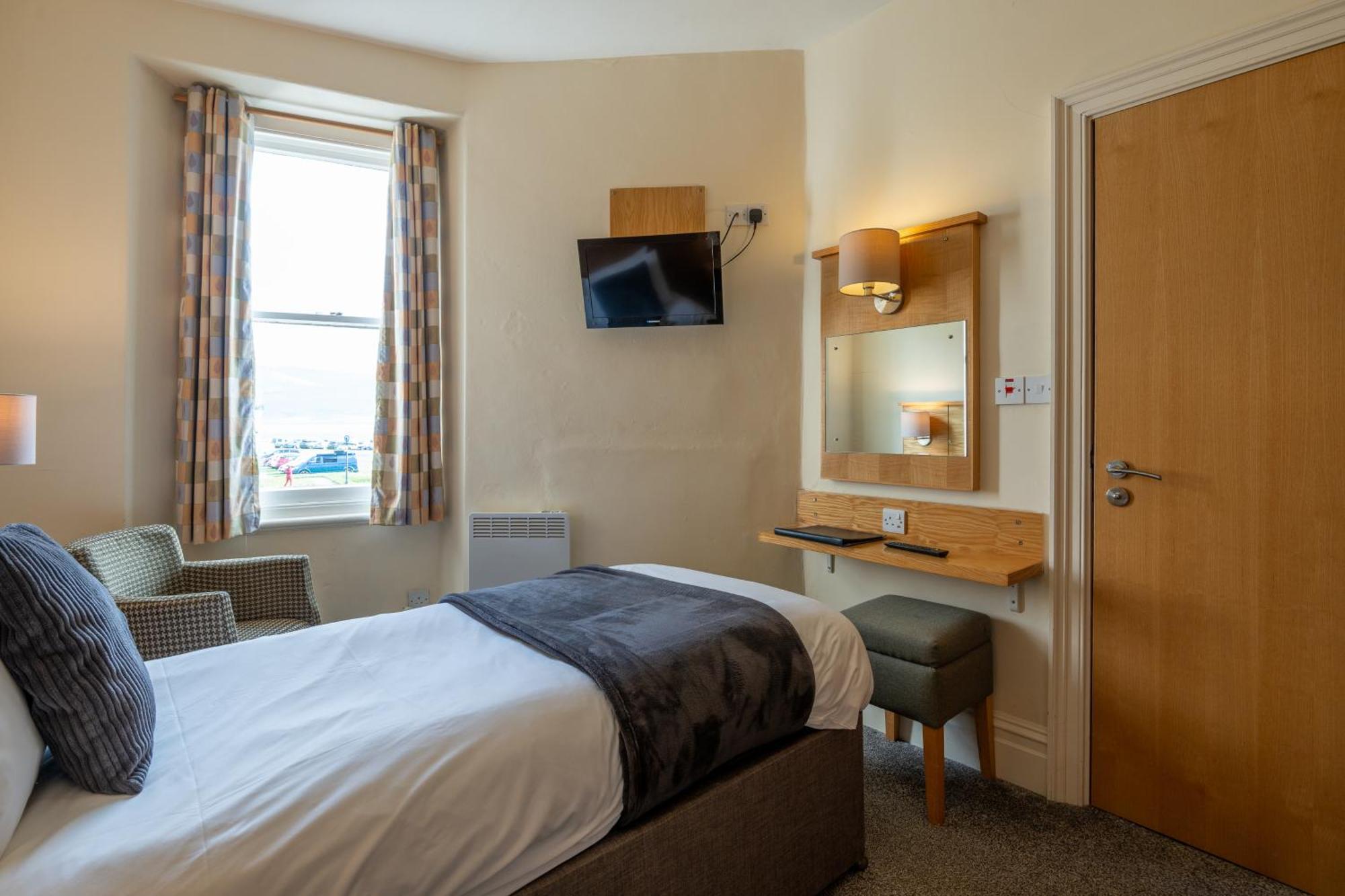 Hotel Castle Court Beaumaris Esterno foto